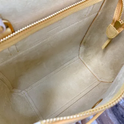Picture of GRAINY CALFSKIN LEATHER HANDBAG NO. 175519