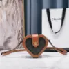 Picture of VALENTINE'S DAY CAPSULE SERIES NO.:198212BZJ.04LU SIZE:15 X 12 X 7CM