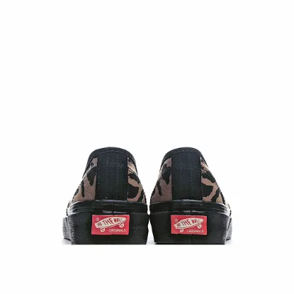 Picture of VANS AUTHENTIC LOW-TOP SNEAKERS