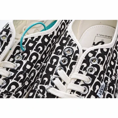 Picture of VANS AUTHENTIC LOW-TOP SNEAKERS