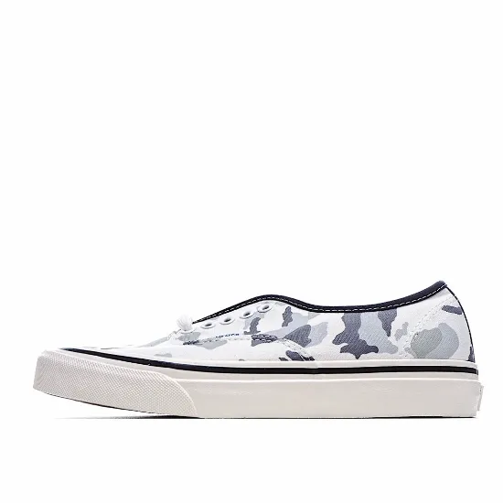 Picture of VANS AUTHENTIC LOW-TOP SNEAKERS