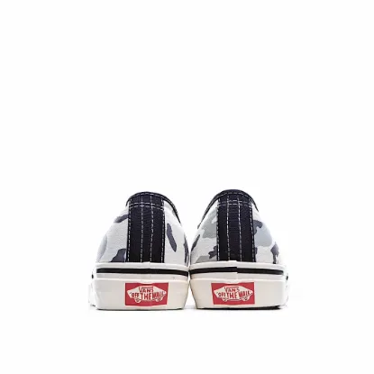 Picture of VANS AUTHENTIC LOW-TOP SNEAKERS