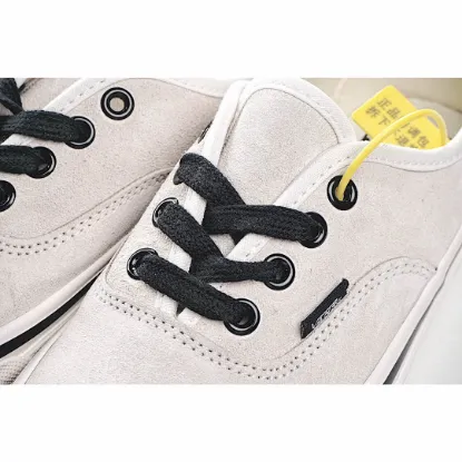 Picture of VANS AUTHENTIC LOW-TOP SNEAKERS