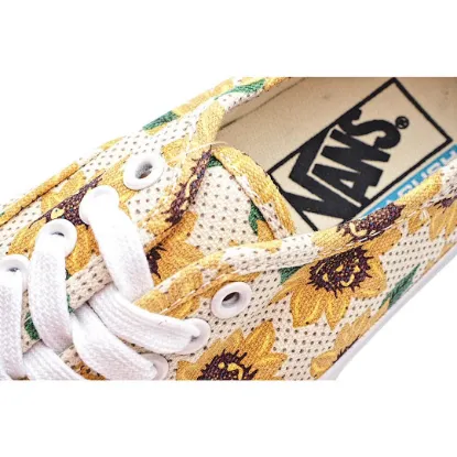 Picture of VANS AUTHENTIC LOW-TOP SNEAKERS