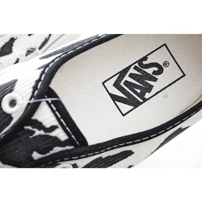 Picture of VANS AUTHENTIC LOW-TOP SNEAKERS