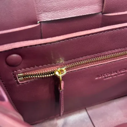 Picture of BV BOTTEGA VENETA CASSETTE BAG SIZE: 23X15CM