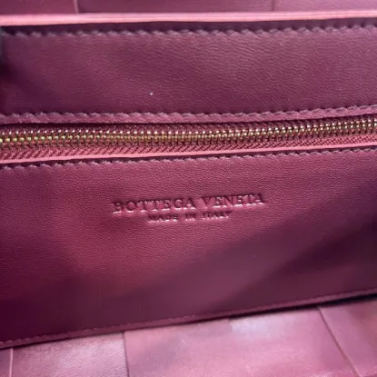 Picture of BV BOTTEGA VENETA CASSETTE BAG SIZE: 23X15CM
