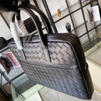 Picture of BV BRIEFCASE 38CM 98065