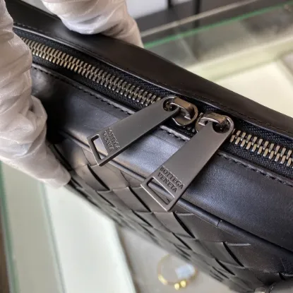 Picture of BV BRIEFCASE 38CM 98082