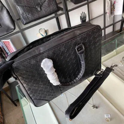 Picture of BV BRIEFCASE 38CM 98082