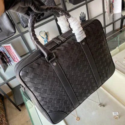 Picture of BV BRIEFCASE 38CM 98082