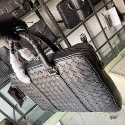 Picture of BV BRIEFCASE 38CM 98082
