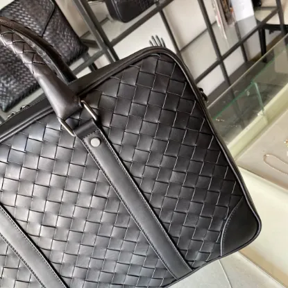 Picture of BV BRIEFCASE 38CM 98082