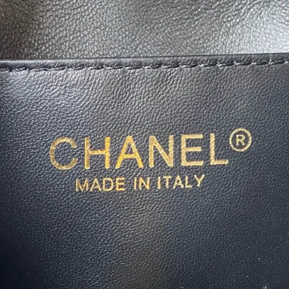 Picture of ALPHABET CHAIN MODEL NUMBER: AS3223 SHEEPSKIN SIZE: 16*19*8