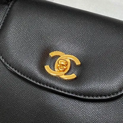 Picture of ANTIQUE BAG SIZE: 30267CM STYLE: AS3033