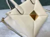Picture of Valentin0 Model:1186 Size:18.5 x15x11cm