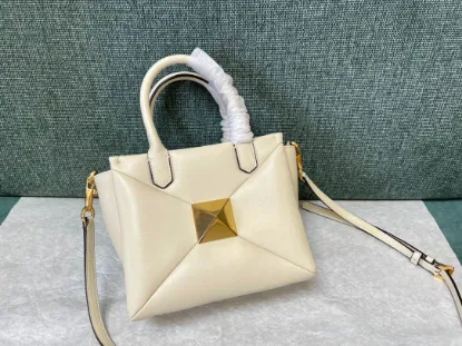 Picture of Valentin0 Model:1186 Size:18.5 x15x11cm