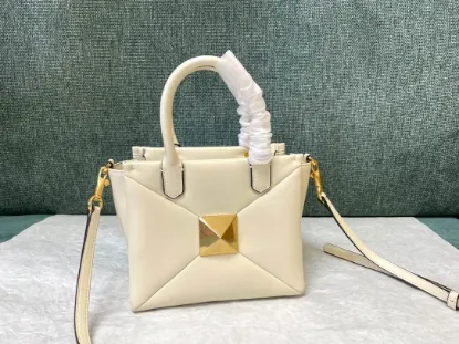 Picture of Valentin0 Model:1186 Size:18.5 x15x11cm