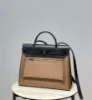 Picture of Canvas bag Size: 31*15*10cm