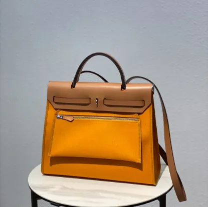 Picture of Canvas bag Size: 31*15*10cm
