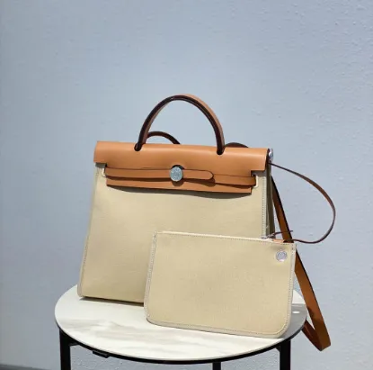 Picture of Canvas bag Size: 31*15*10Cm