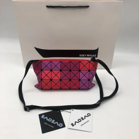 Picture of Issey Miyake shoulder bag Size:16*28cm