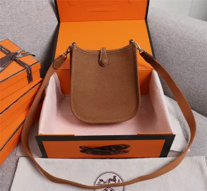 Picture of Evelyne mini size:17cm