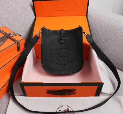 Picture of Evelyne mini 100 with size:17cm