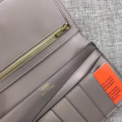 Picture of Hermes crocodile print Size:9X17.5 CM Model:5123