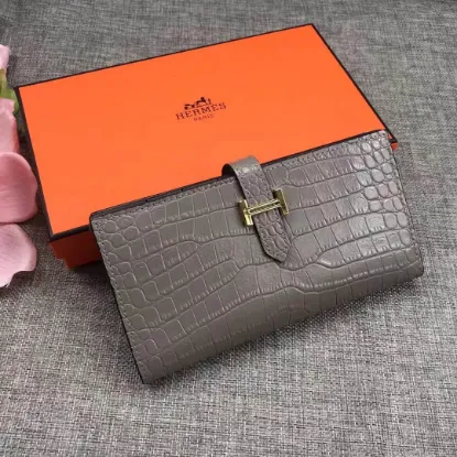 Picture of Hermes crocodile print Size:9X17.5 CM Model:5123