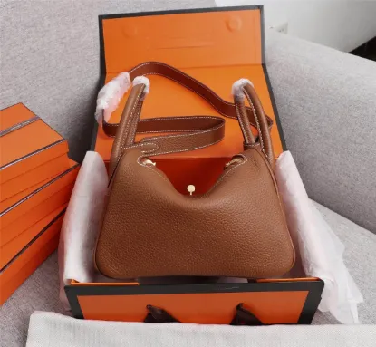 Picture of Hermes Lindy Bag