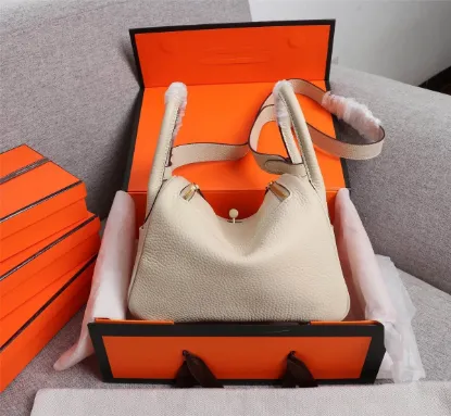 Picture of Hermes Lindy Bag