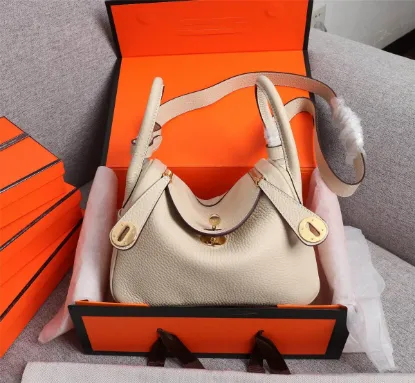 Picture of Hermes Lindy Bag