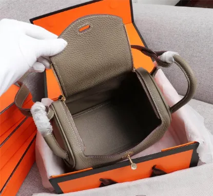 Picture of Hermes Lindy Bag