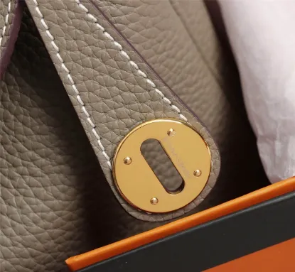 Picture of Hermes Lindy Bag