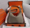 Picture of Hermes Lindy Bag