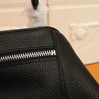 Picture of Hermes Lindy Bag