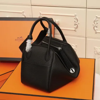 Picture of Hermes Lindy Bag