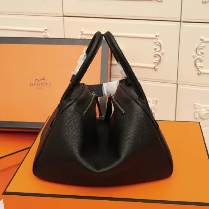 Picture of Hermes Lindy Bag