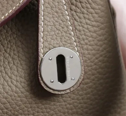 Picture of Hermes Lindy Bag