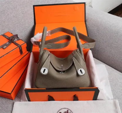 Picture of Hermes Lindy Bag