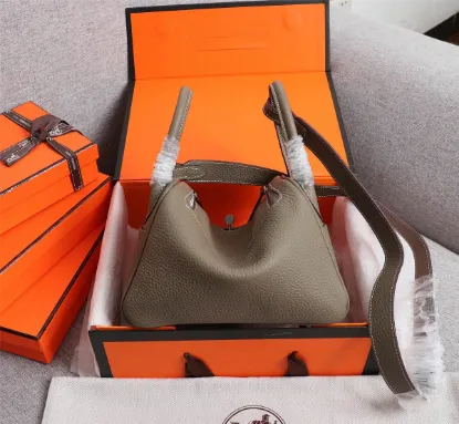 Picture of Hermes Lindy Bag