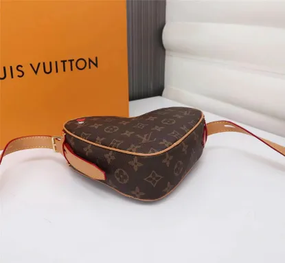 Picture of Louis Vuitton Model: 45149 Size: 22x20x6cm