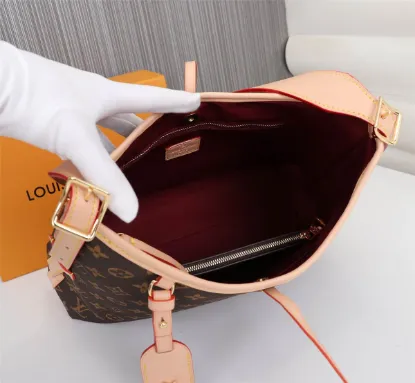 Picture of Louis Vuitton Model: 46283 Size: 34x28x11cm