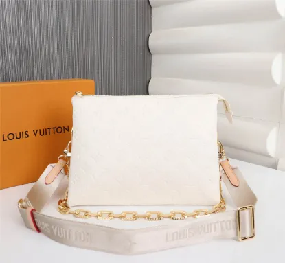 Picture of Louis Vuitton Model: 57790 Size: 26x20x12cm