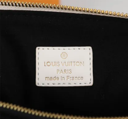 Picture of Louis Vuitton Model: 57790 Size: 26x20x12cm