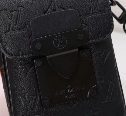 Picture of Louis Vuitton Model: 69405 Size: 15x17x8 cm