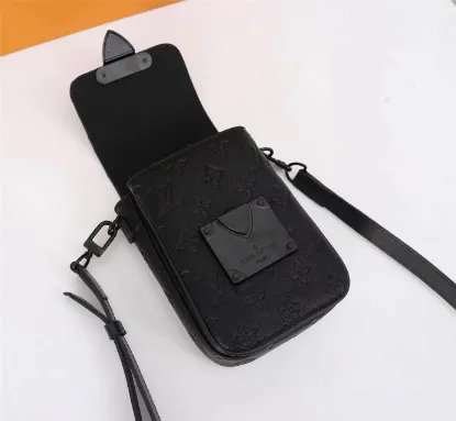 Picture of Louis Vuitton Model: 69405 Size: 15x17x8 cm