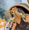 Picture of Louis Vuitton Retro Underarm Crossbody Bag