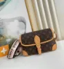 Picture of Louis Vuitton Retro Underarm Crossbody Bag